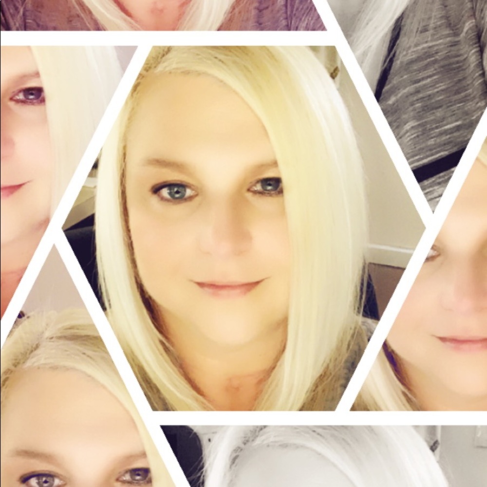Meet your Posher, Crystal